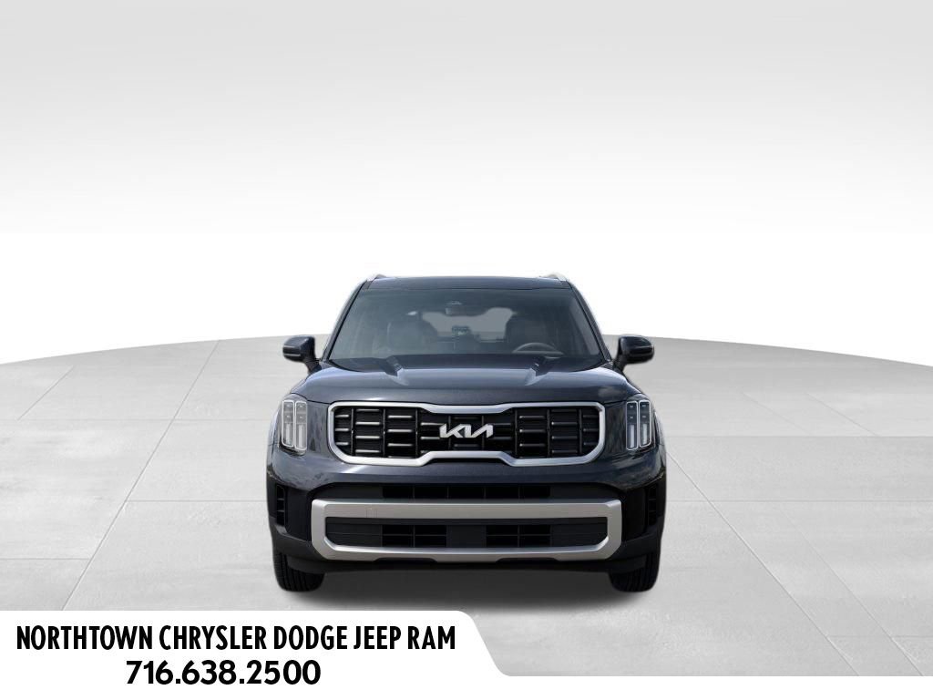 Used 2025 Kia Telluride S image 2