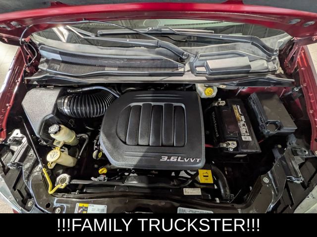 Used 2017 Dodge Grand Caravan GT image 28