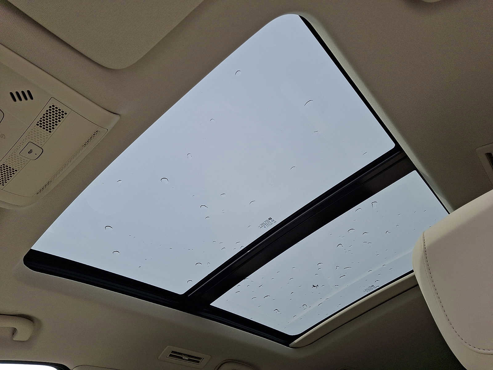 Used 2024 Cadillac XT6 Premium Luxury image 15