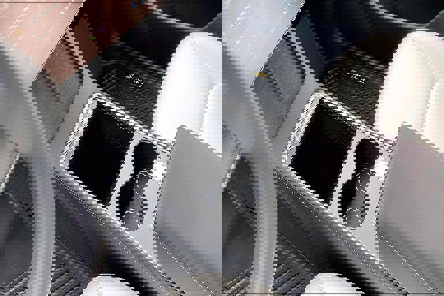 Used 2023 Tesla Model Y AWD image 13