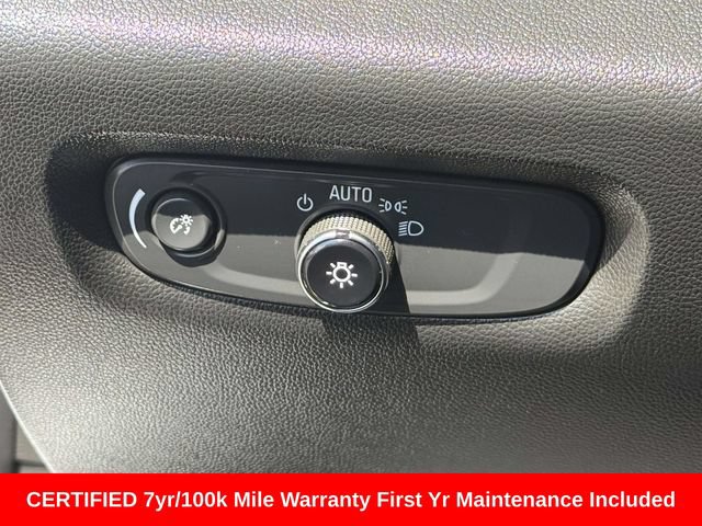 Used 2023 Chevrolet Traverse RS AWD/4WD image 25