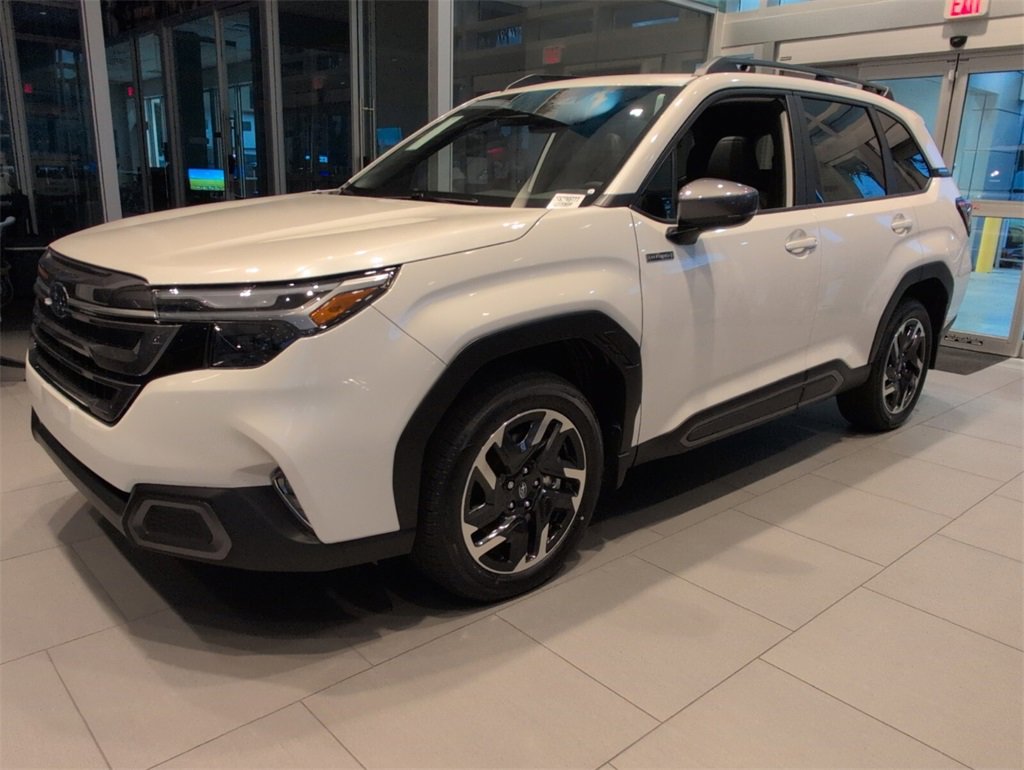 New 2025 Subaru Forester Limited image 4