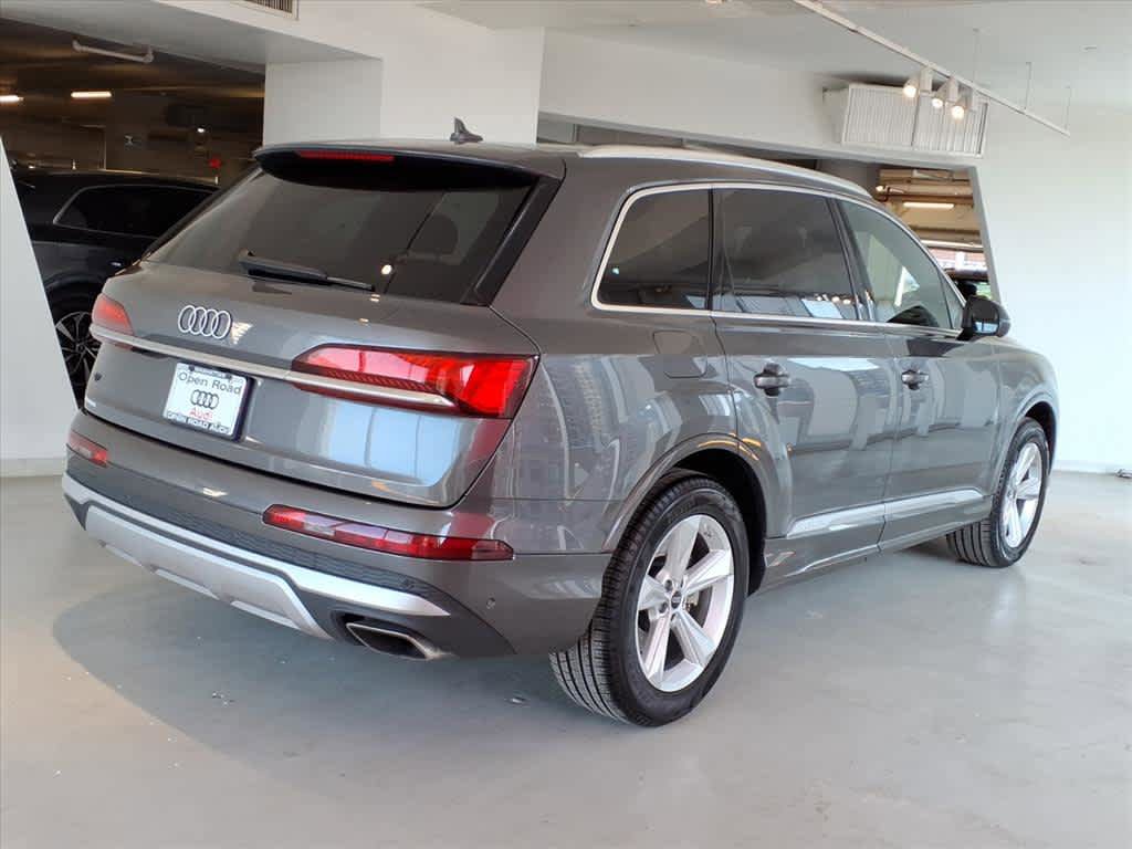 Certified 2025 Audi Q7 3.0T Premium w/ Convenience Package image 4
