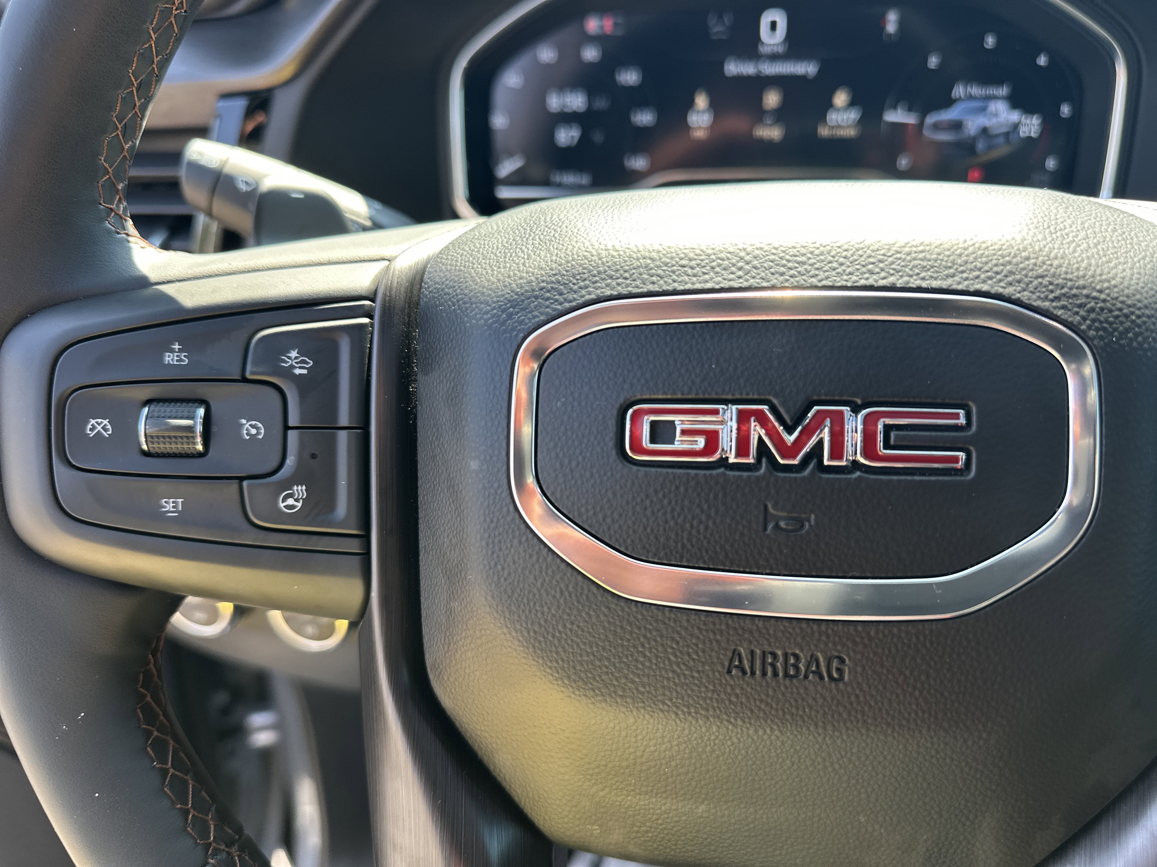 Used 2025 GMC Sierra 1500 AT4 w/ AT4 Premium Package image 26