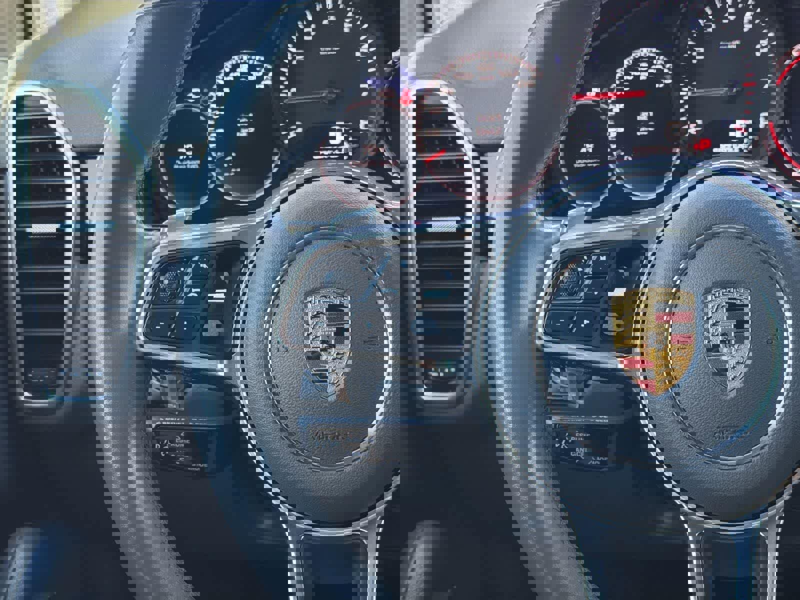 Used 2021 Porsche Cayenne Coupe image 10