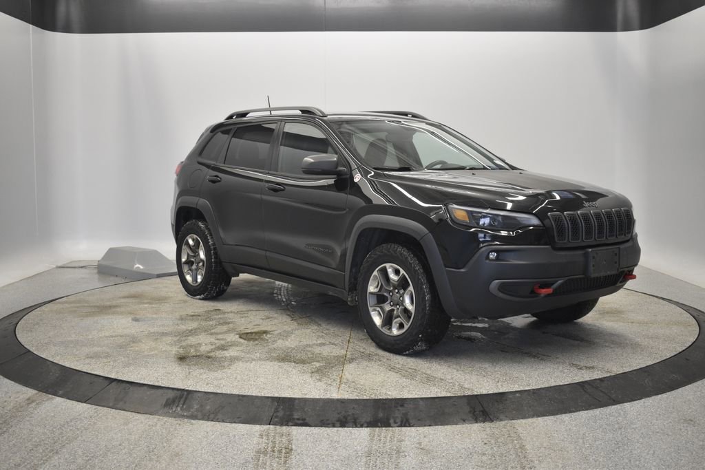 Used 2019 Jeep Cherokee Trailhawk w/ Cold Weather Group image 13