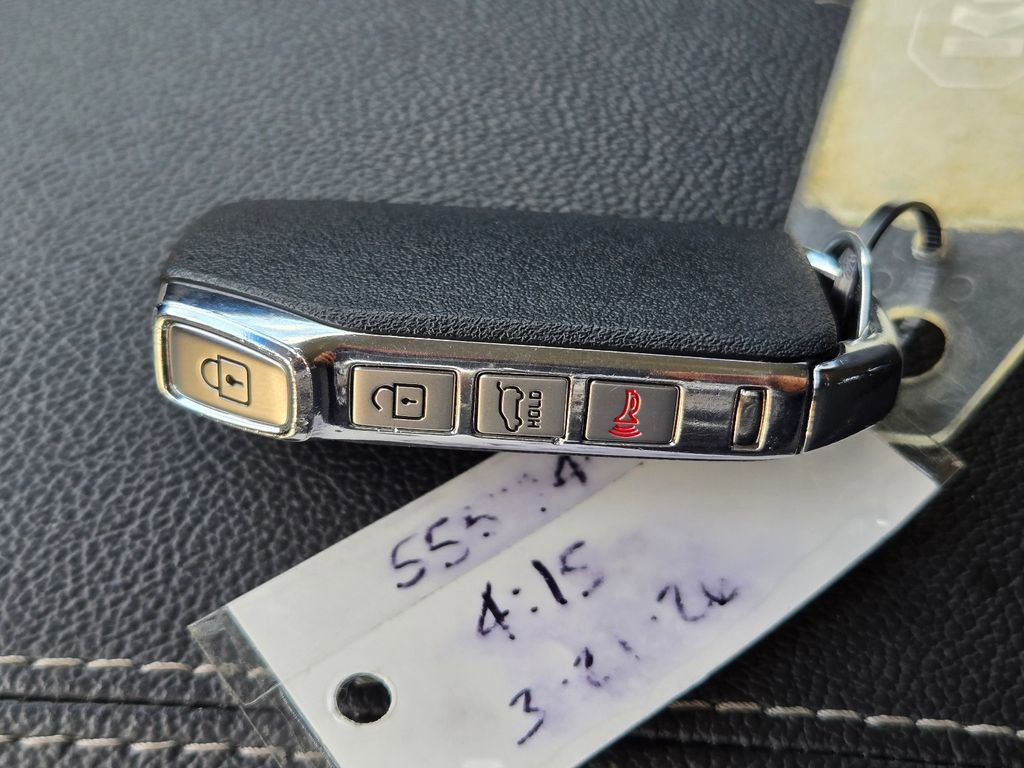 Certified 2022 Kia Niro LXS image 31