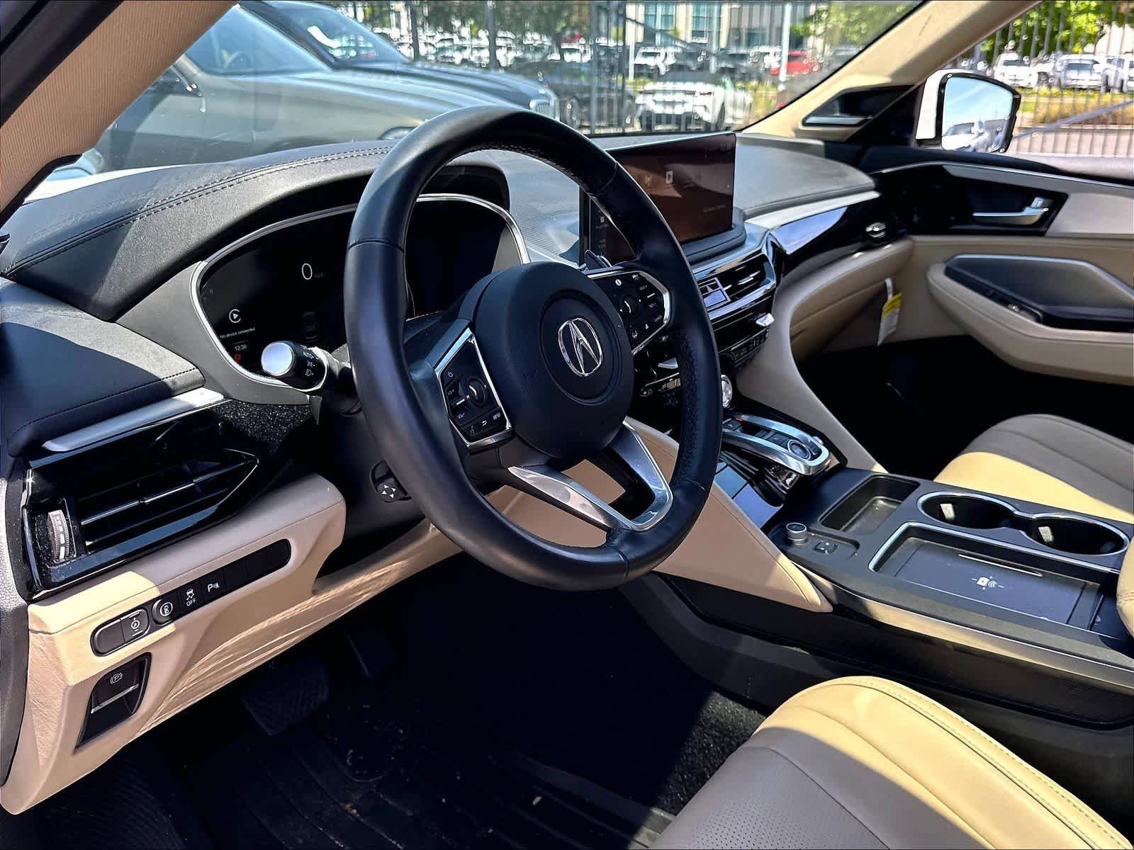 Used 2025 Acura MDX SH-AWD w/ Technology Package image 18