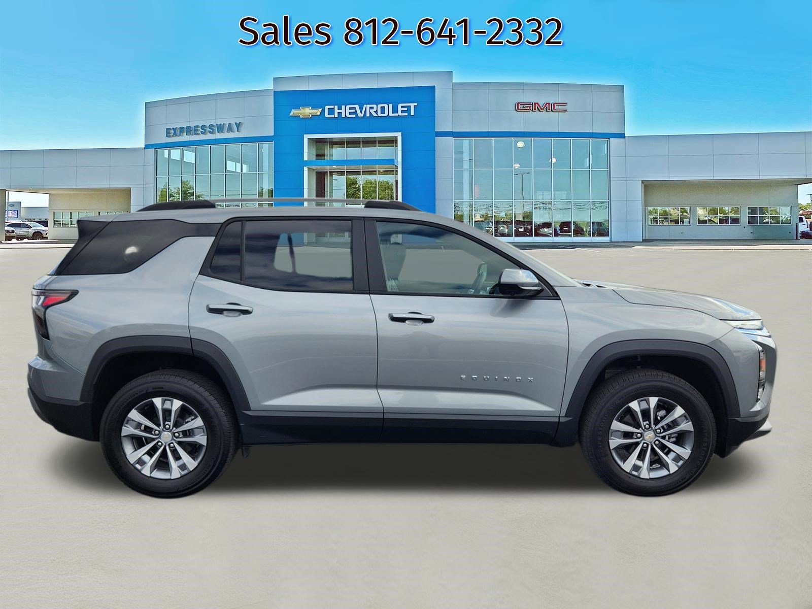Used 2026 Chevrolet Equinox LT w/ Convenience Package II FWD image 8