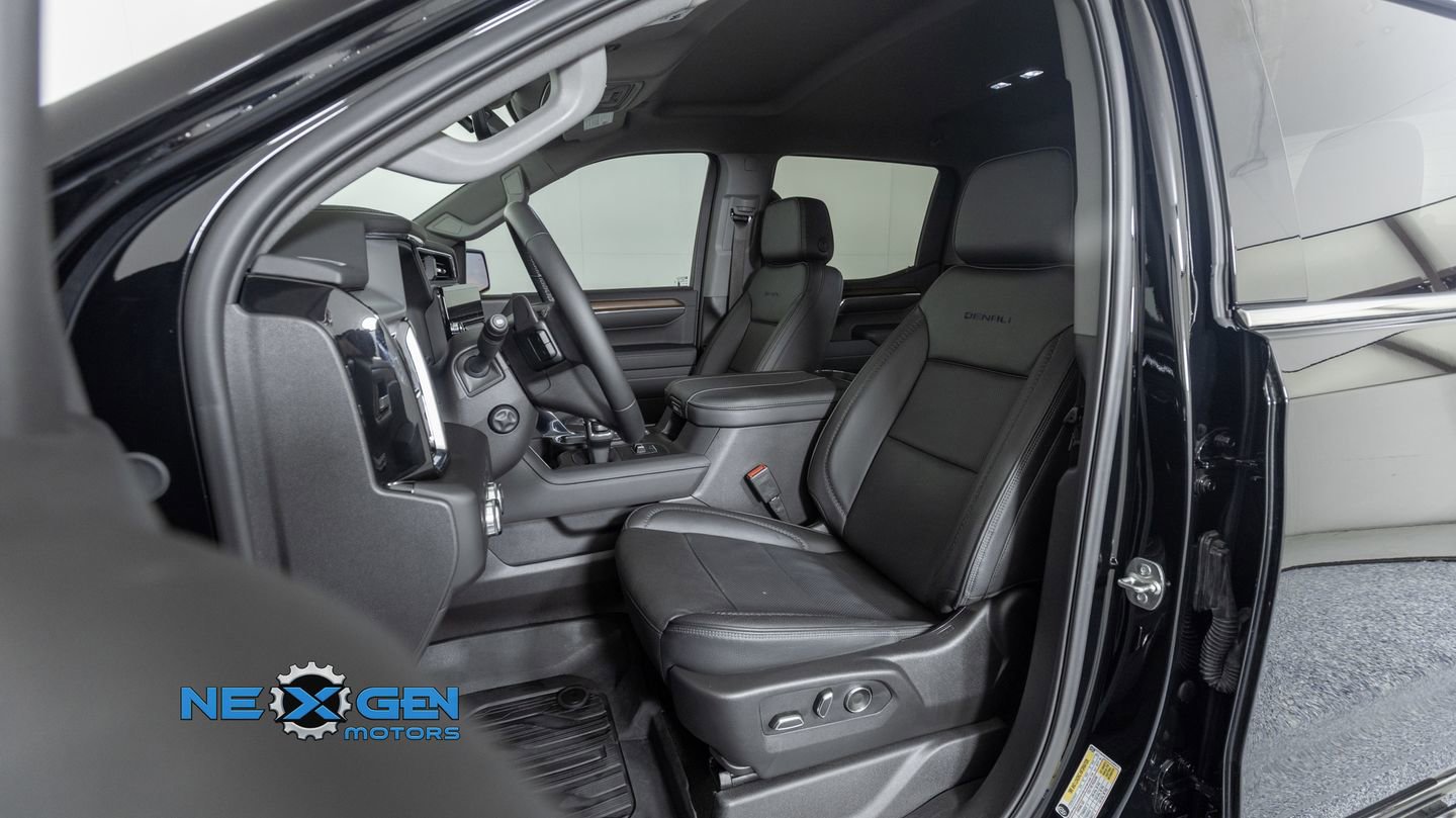 Used 2025 GMC Sierra 1500 Denali w/ Technology Package image 25