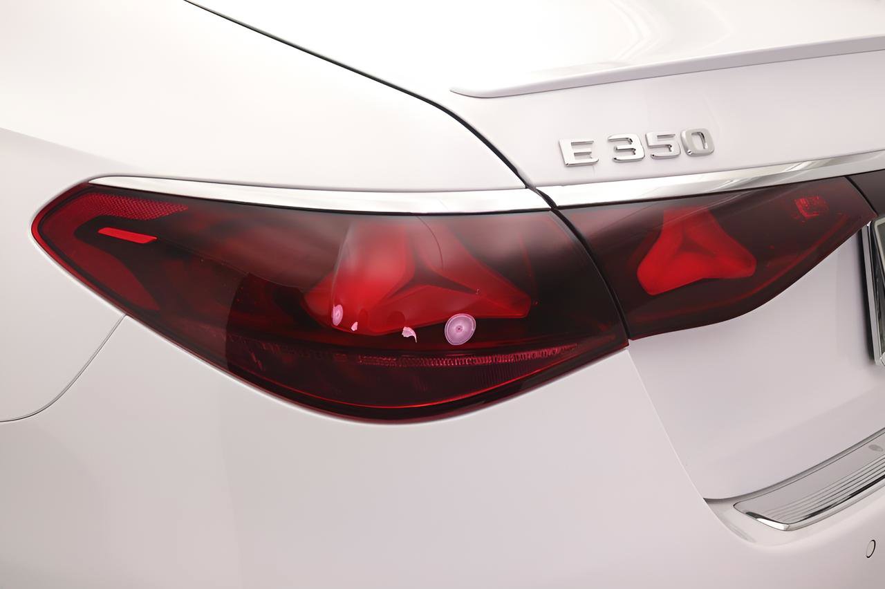 Certified 2024 Mercedes-Benz E 350 4MATIC Sedan image 18