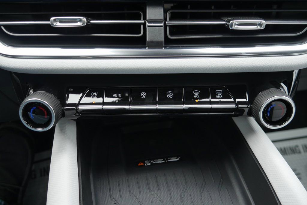 New 2026 Chevrolet Equinox EV LT w/ Active Safety Package 3 FWD image 18