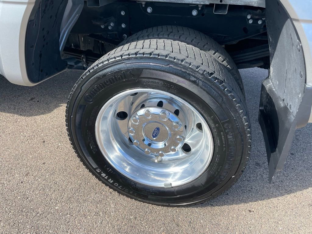 Used 2023 Ford F450 XLT w/ 360-Degree Camera Package AWD/4WD image 3