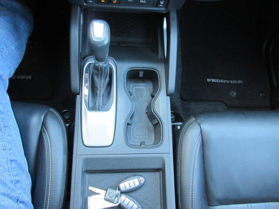 Used 2023 Nissan Frontier SV w/ SV Premium Package image 24