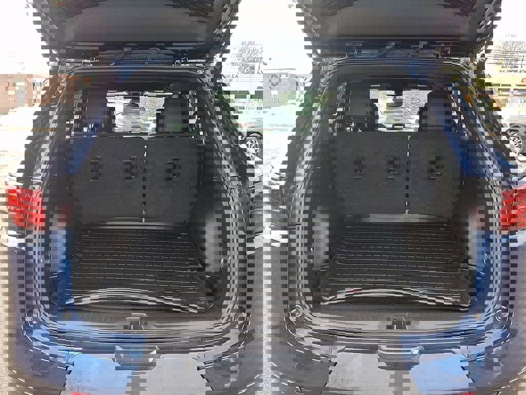 Used 2023 Chevrolet Blazer Premier image 33