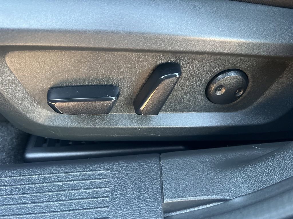 Certified 2024 Nissan Rogue SV image 51