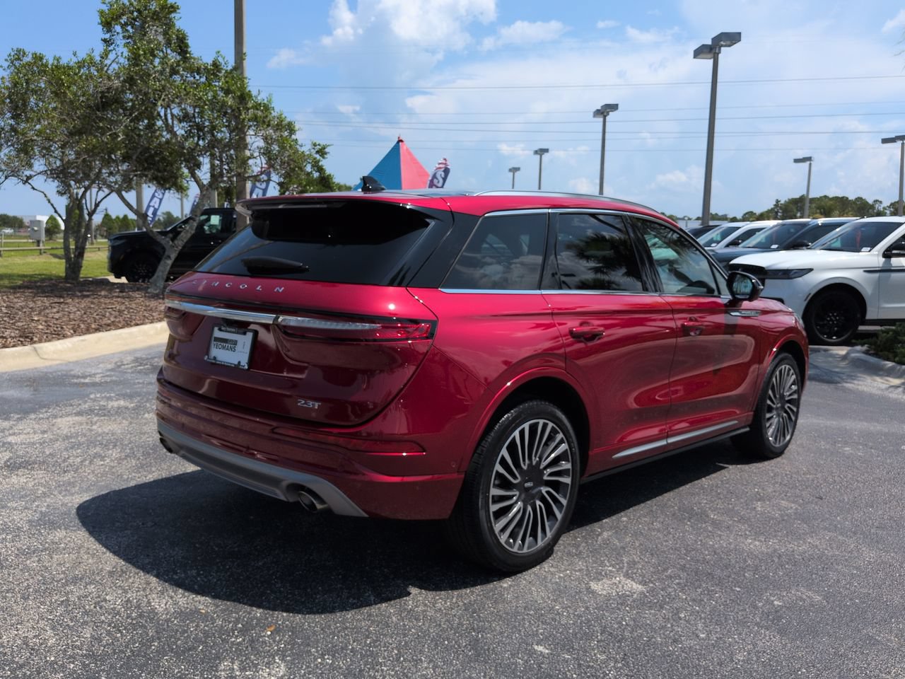 Used 2020 Lincoln Corsair Reserve w/ Equipment Group 201A AWD/4WD image 4