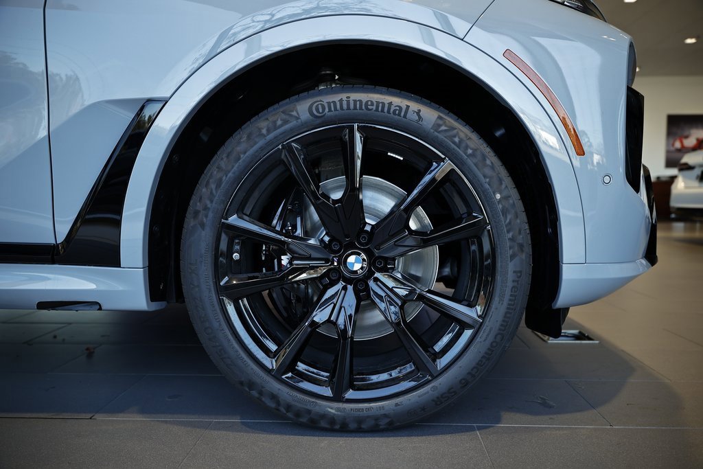 New 2026 BMW X7 xDrive40i w/ M Sport Package image 5