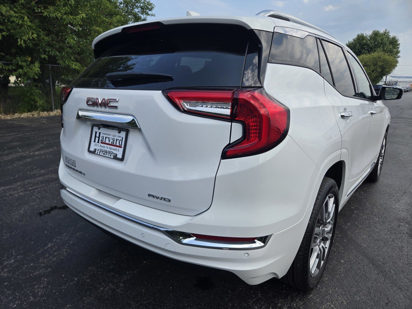 Used 2022 GMC Terrain Denali w/ Denali Premium Package AWD/4WD image 41