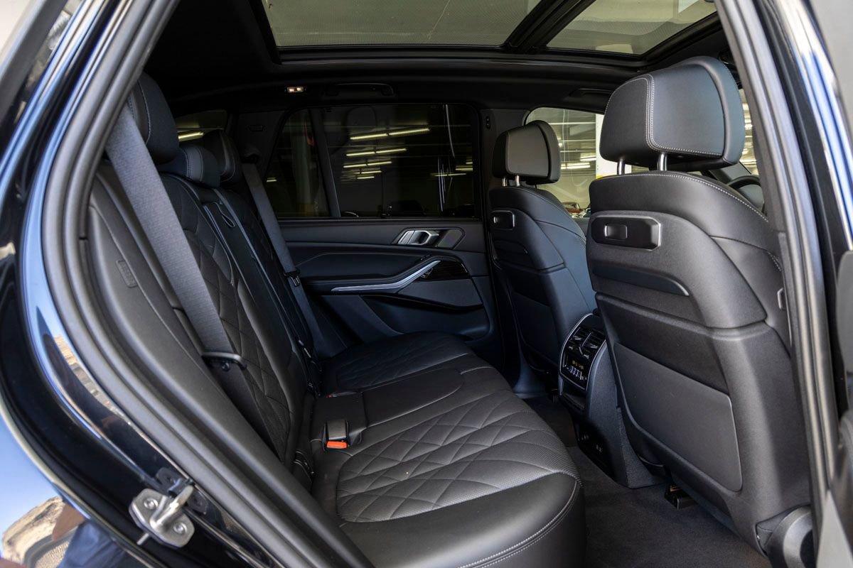 Certified 2024 BMW X5 xDrive40i w/ Executive Package image 24