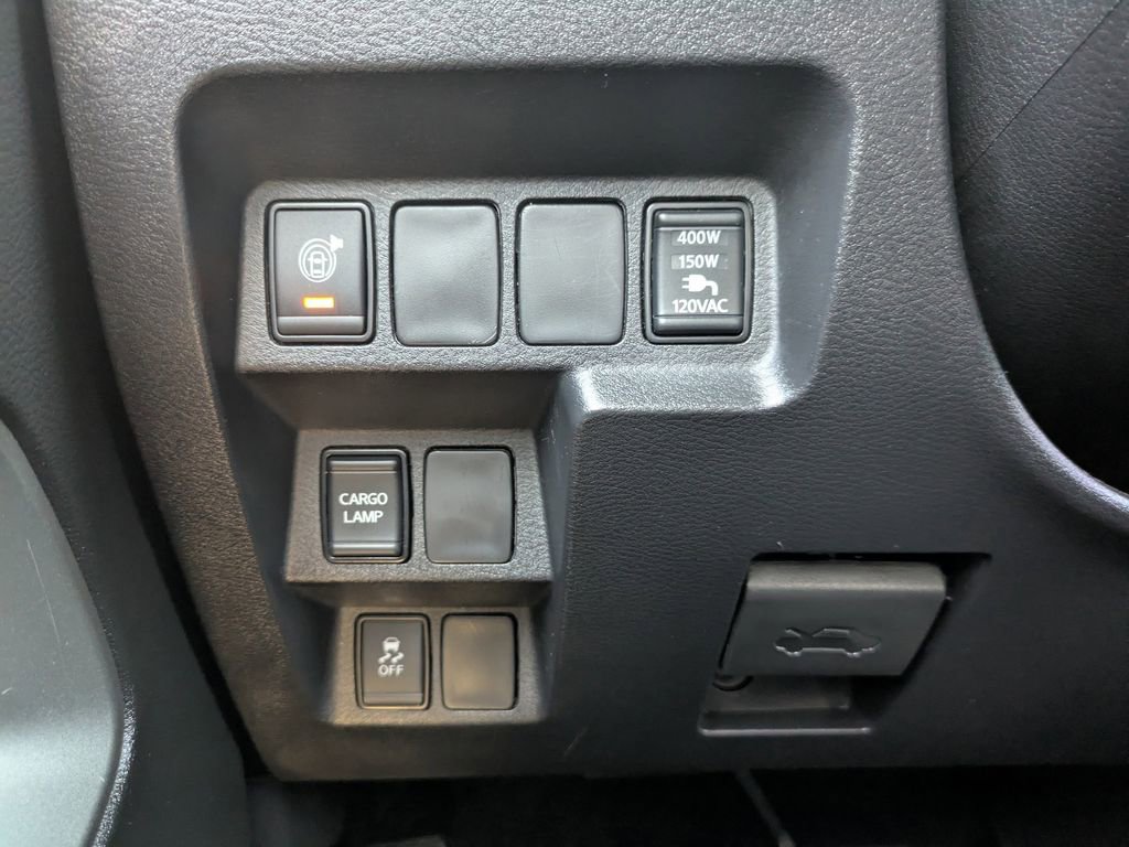 Used 2022 Nissan Frontier SV image 24