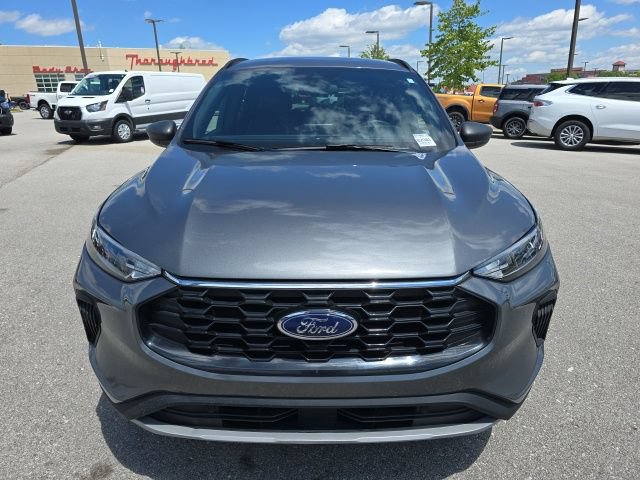 Used 2025 Ford Escape ST-Line AWD/4WD image 8