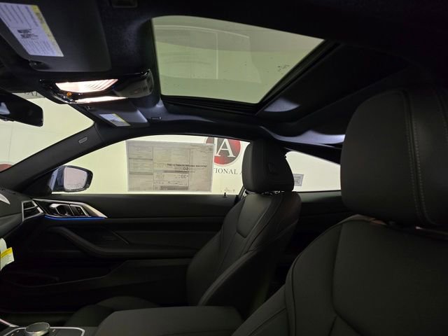 New 2025 BMW 430i xDrive Coupe w/ Convenience Package AWD/4WD image 11