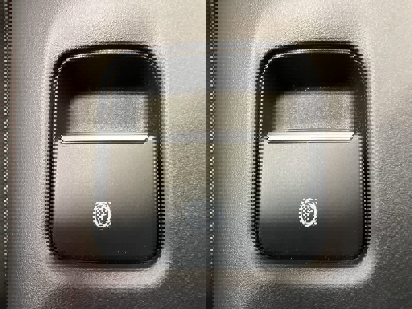 Used 2024 Ford Mustang Coupe image 16