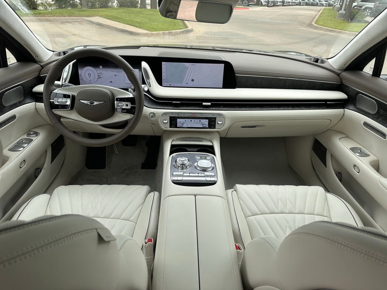 Used 2025 Genesis G90 3.5T image 21