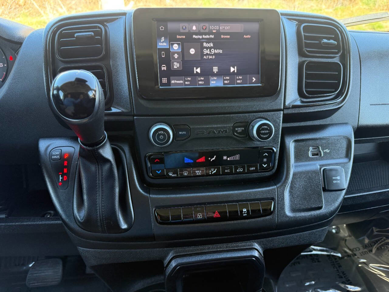 Used 2024 RAM ProMaster 2500 w/ Convenience Group FWD image 33