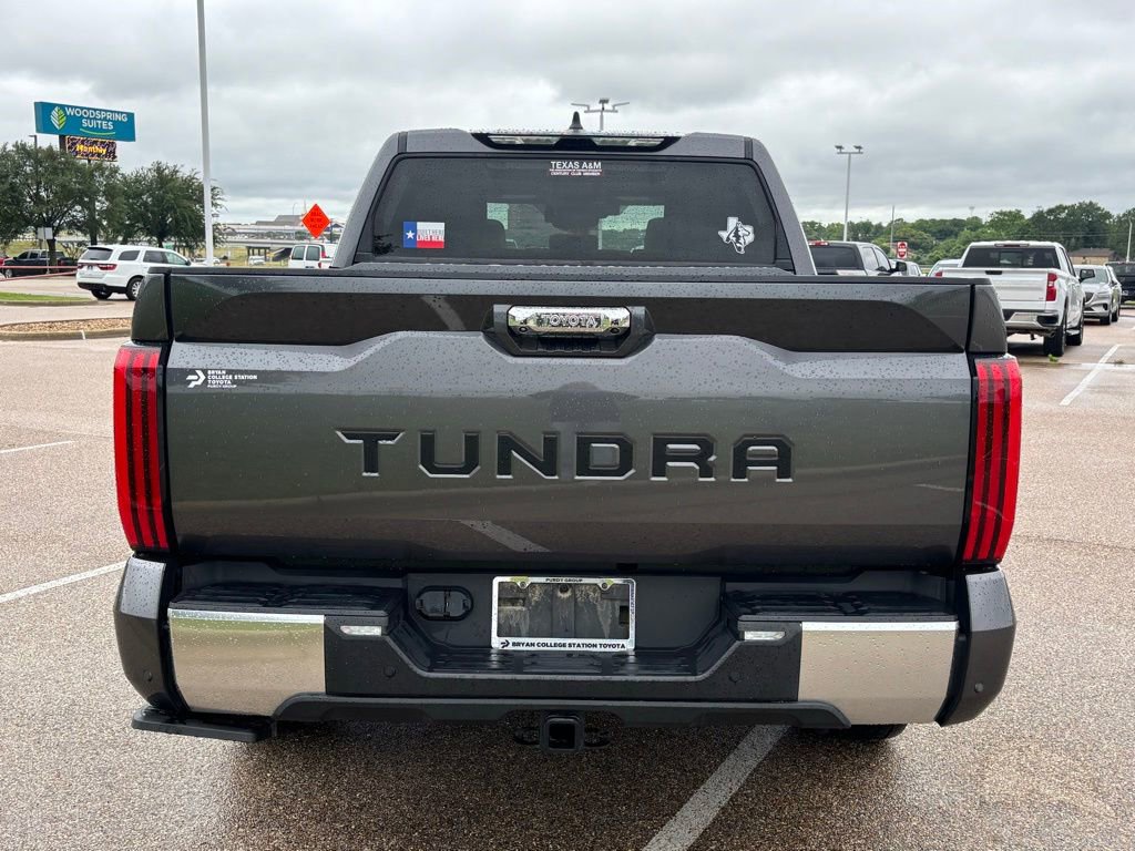 Used 2024 Toyota Tundra Limited w/ Power Package RWD image 5