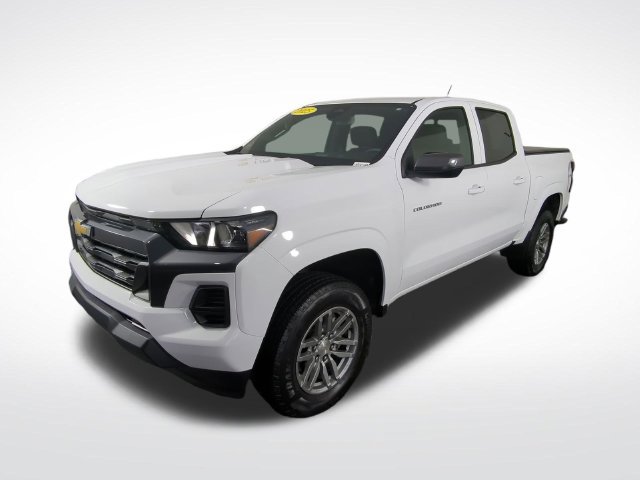 Used 2025 Chevrolet Colorado LT w/ Advanced Trailering Package AWD/4WD image 38