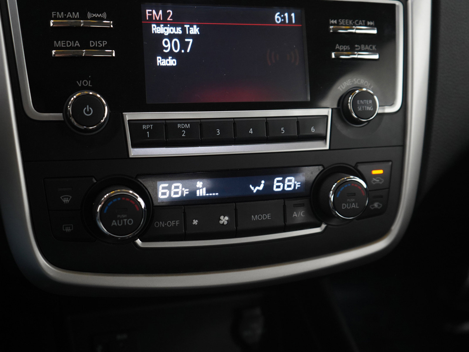 Used 2016 Nissan Altima 2.5 SV image 21