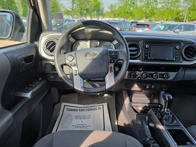 Used 2018 Toyota Tacoma SR5 AWD/4WD image 13
