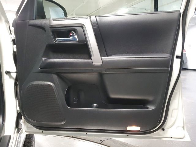 Used 2023 Toyota 4Runner Limited image 27