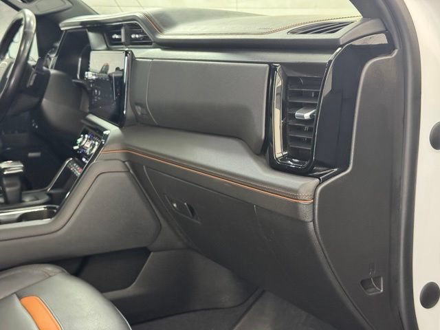 Used 2022 GMC Sierra 1500 AT4 w/ AT4 Preferred Package AWD/4WD image 29