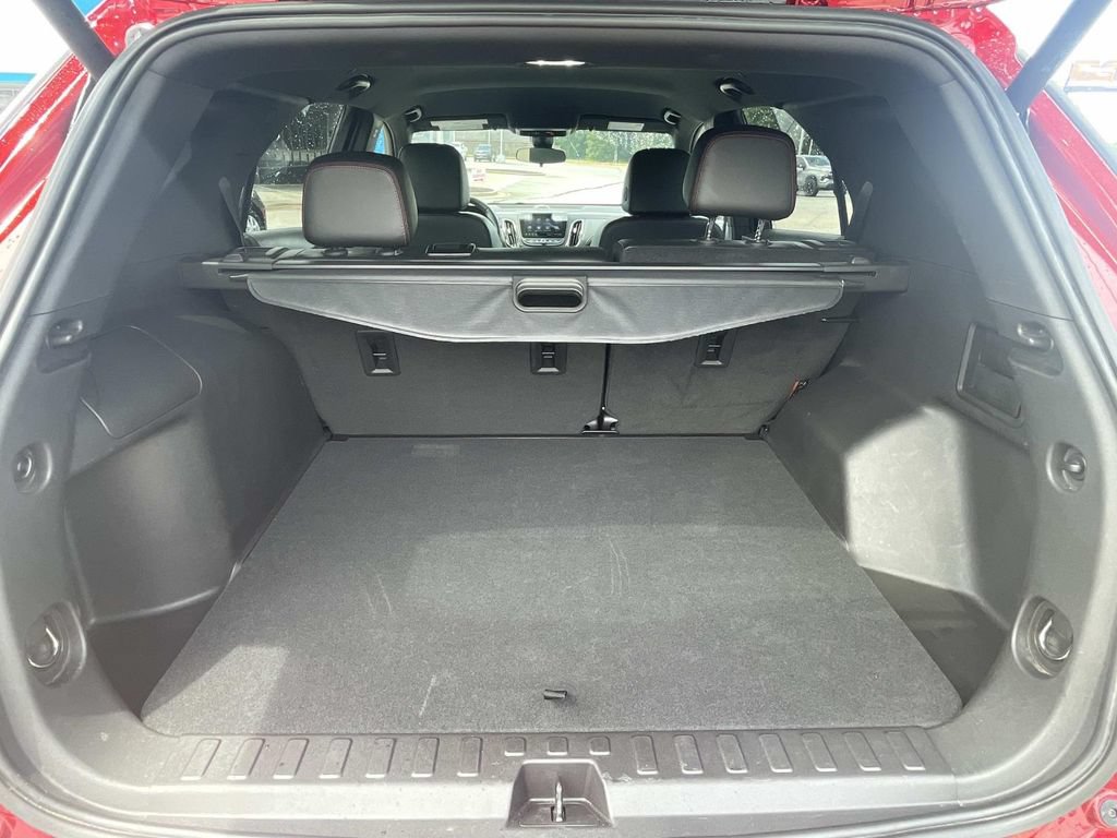 Used 2024 Chevrolet Equinox RS w/ RS Leather Package FWD image 8