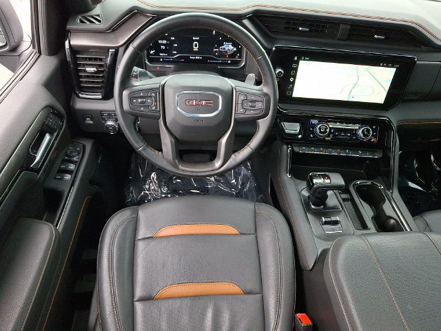 Used 2025 GMC Sierra 1500 AT4 w/ AT4 Premium Package AWD/4WD image 11