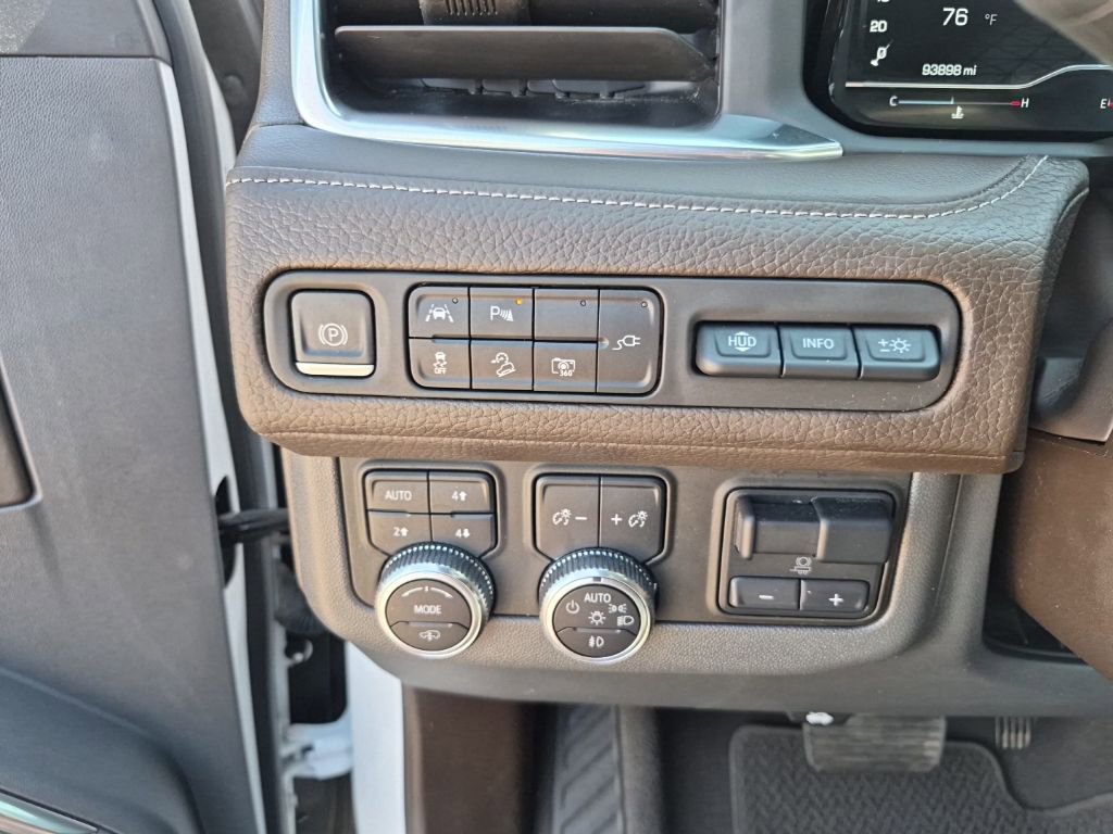 Used 2022 GMC Yukon Denali w/ Denali Ultimate Package image 33