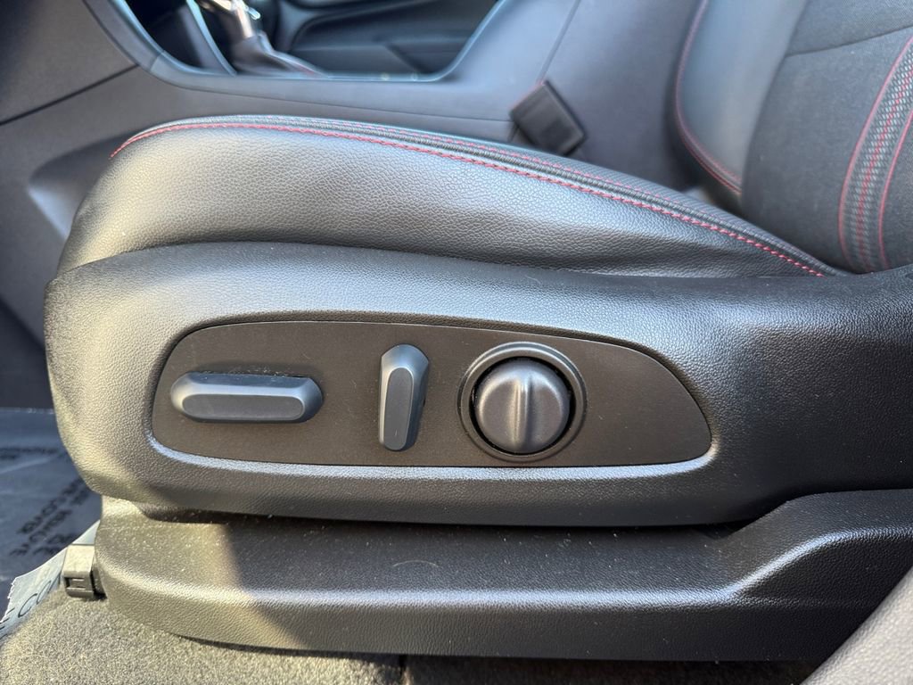 Used 2023 Chevrolet Equinox RS AWD/4WD image 10