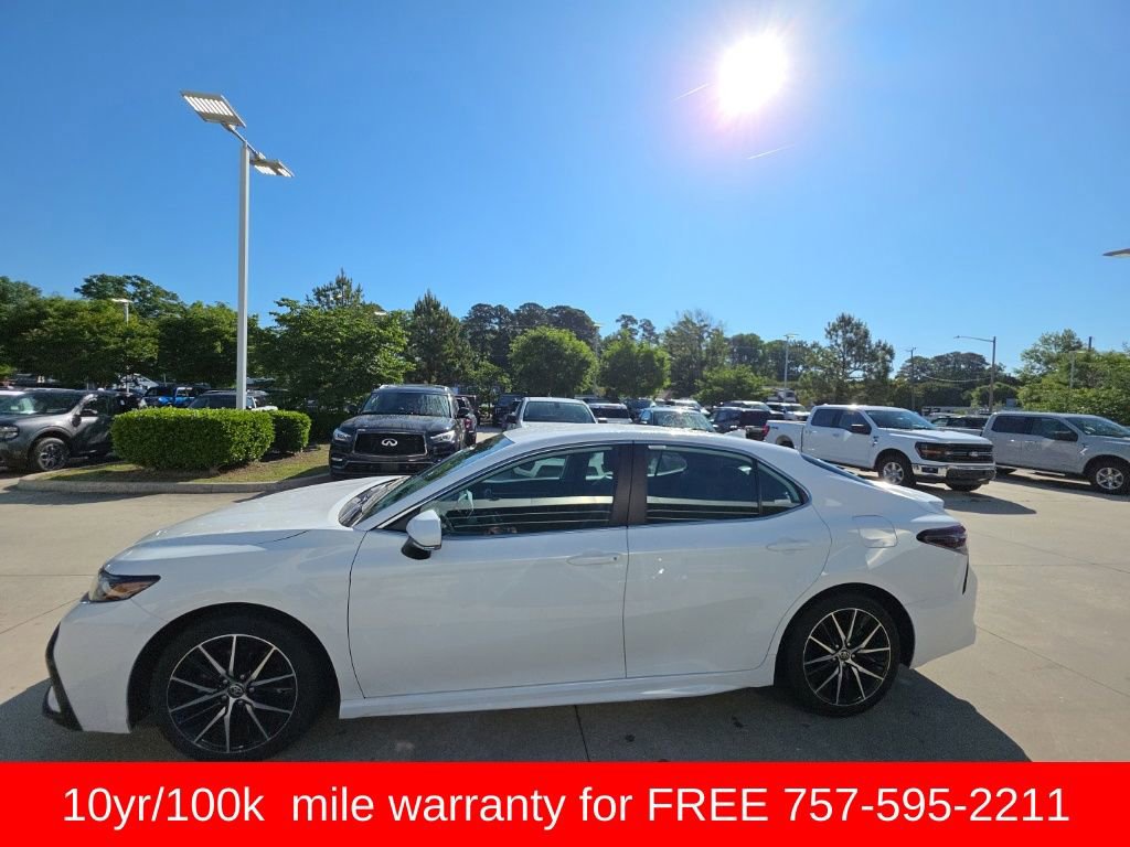 Used 2023 Toyota Camry SE FWD image 7