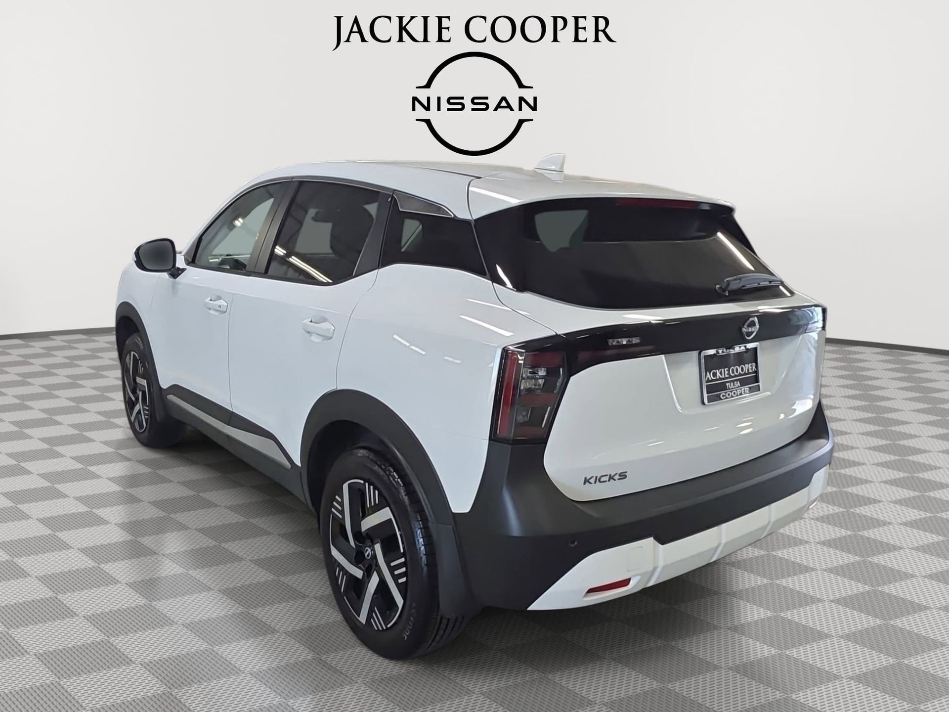 Certified 2025 Nissan Kicks SV image 7