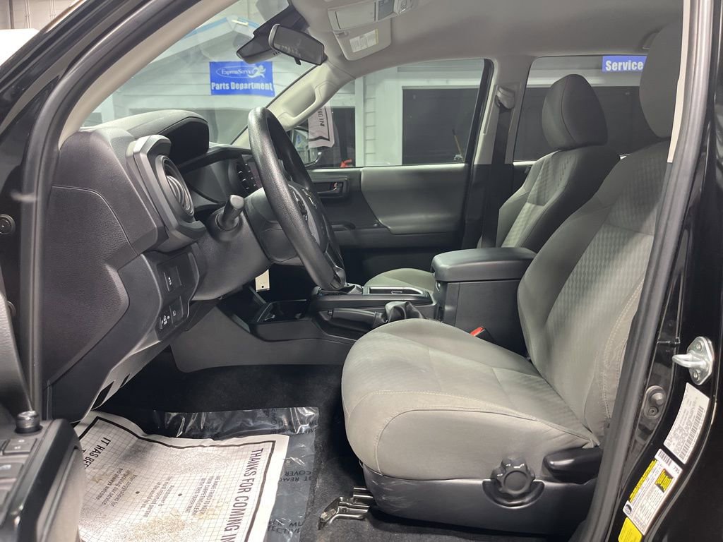 Used 2023 Toyota Tacoma SR AWD/4WD image 13