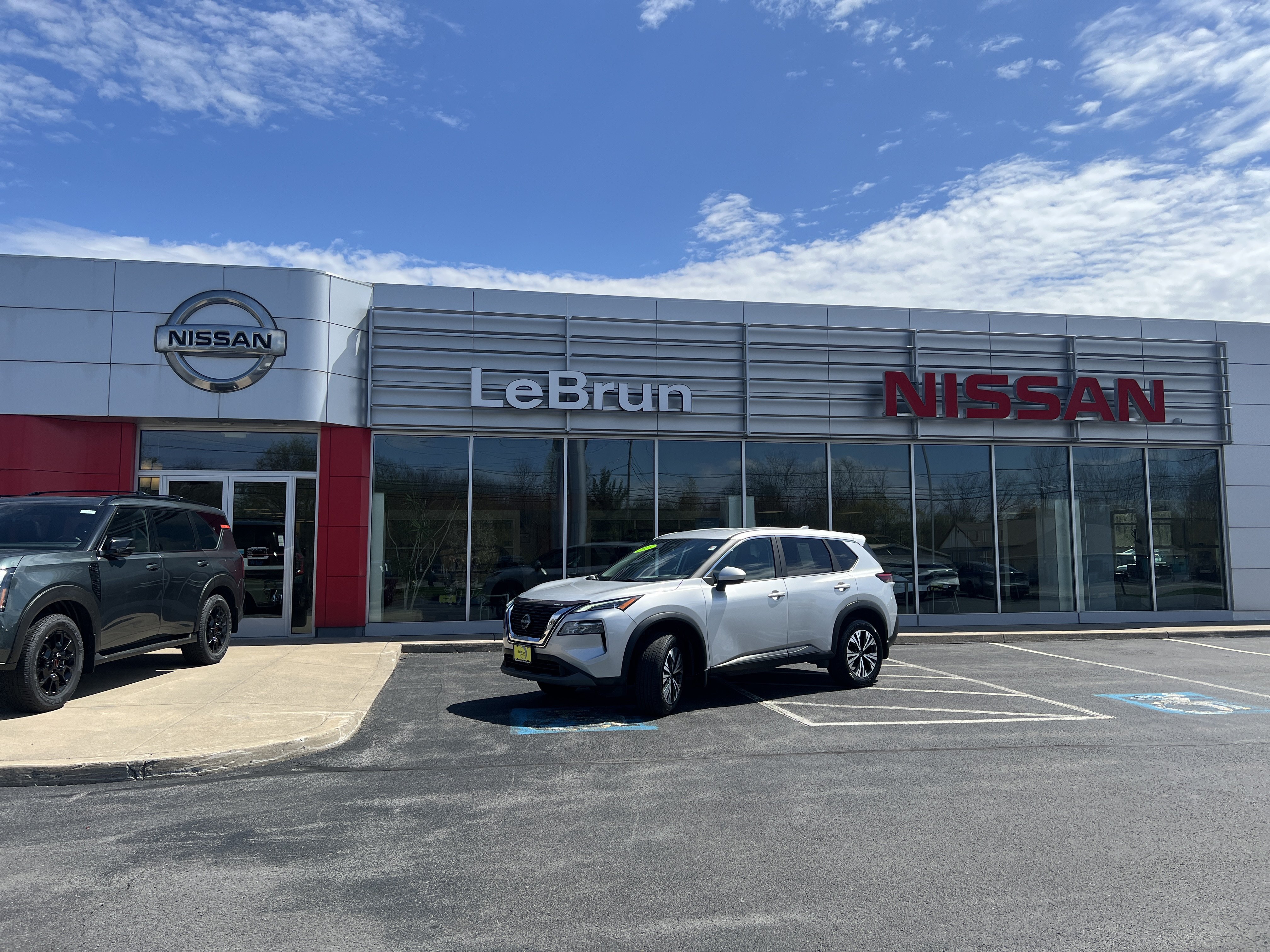 Used 2023 Nissan Rogue SV
