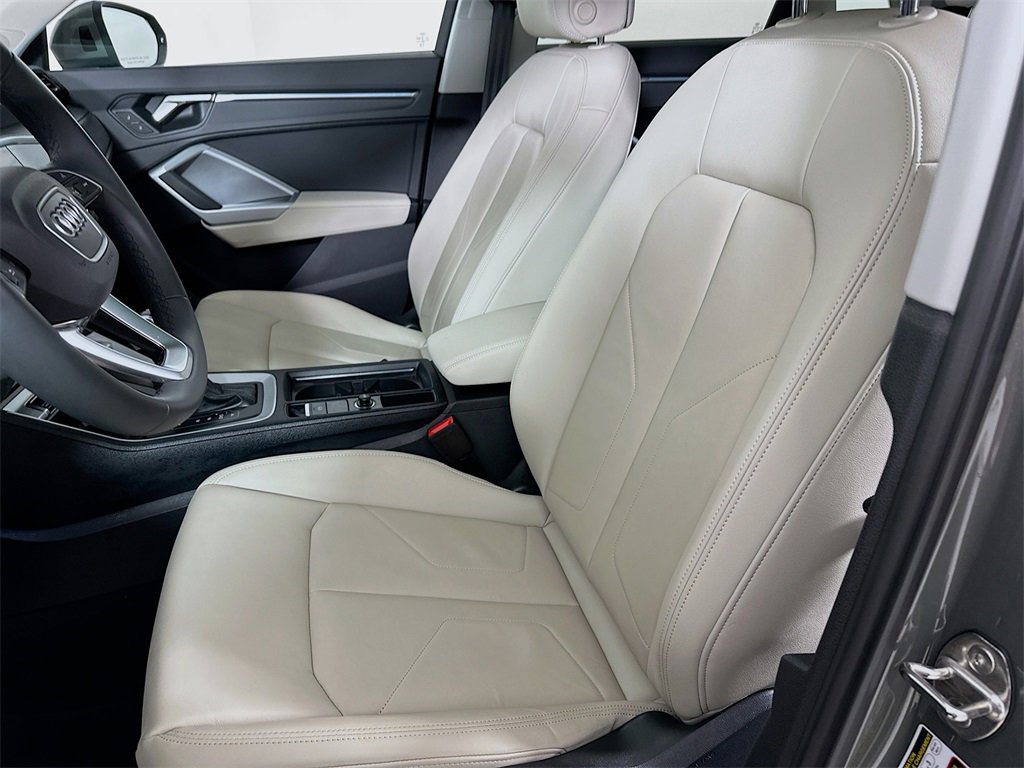 Used 2025 Audi Q3 2.0T Premium Plus image 8