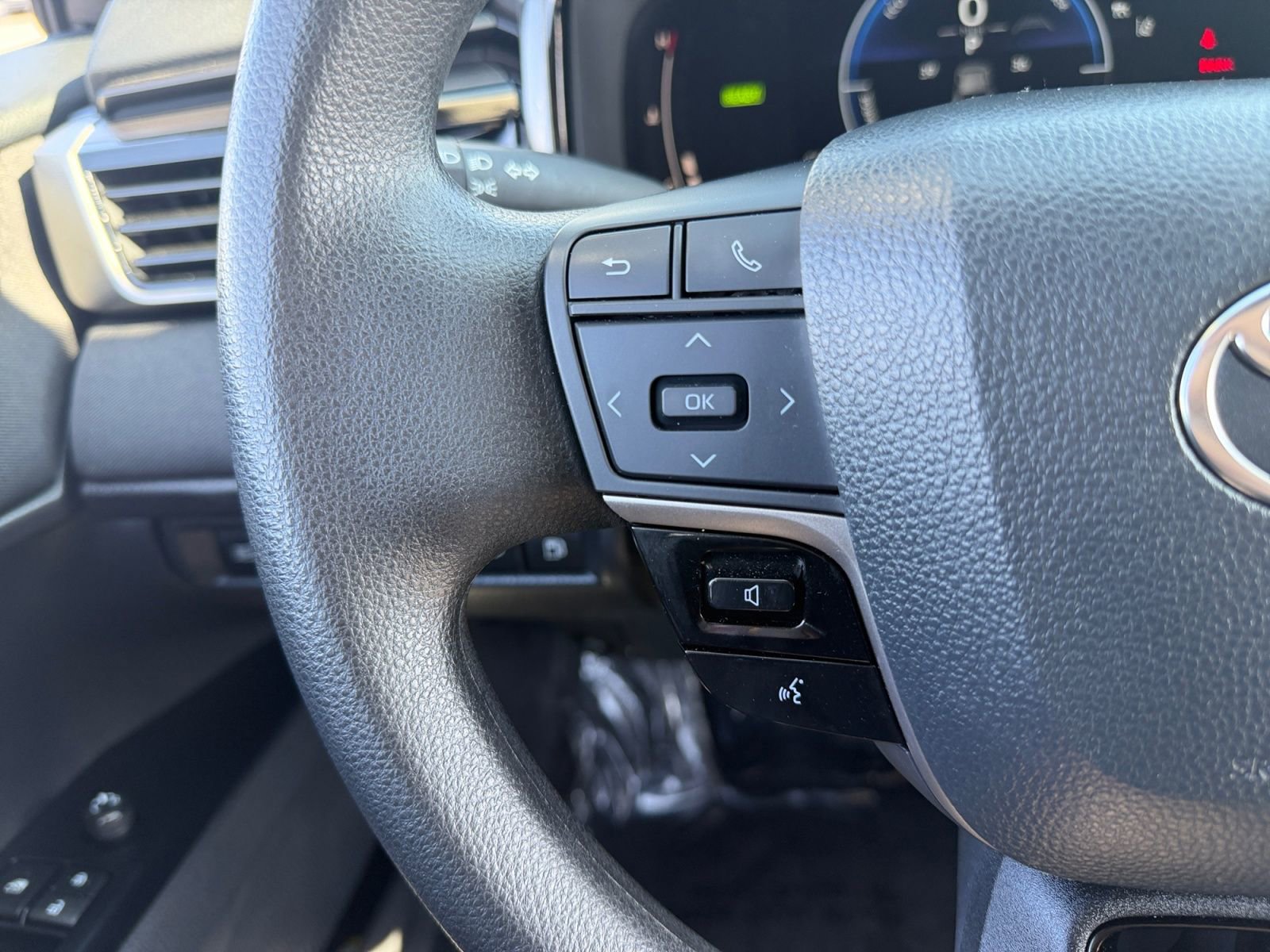 Certified 2025 Toyota Camry LE image 22