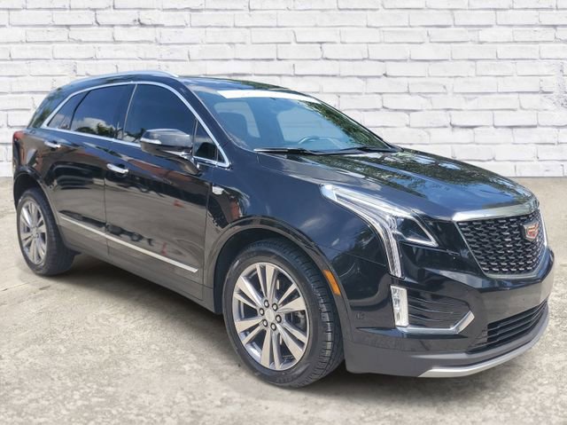 Certified 2024 Cadillac XT5 Premium Luxury w/ Technology Package FWD image 5