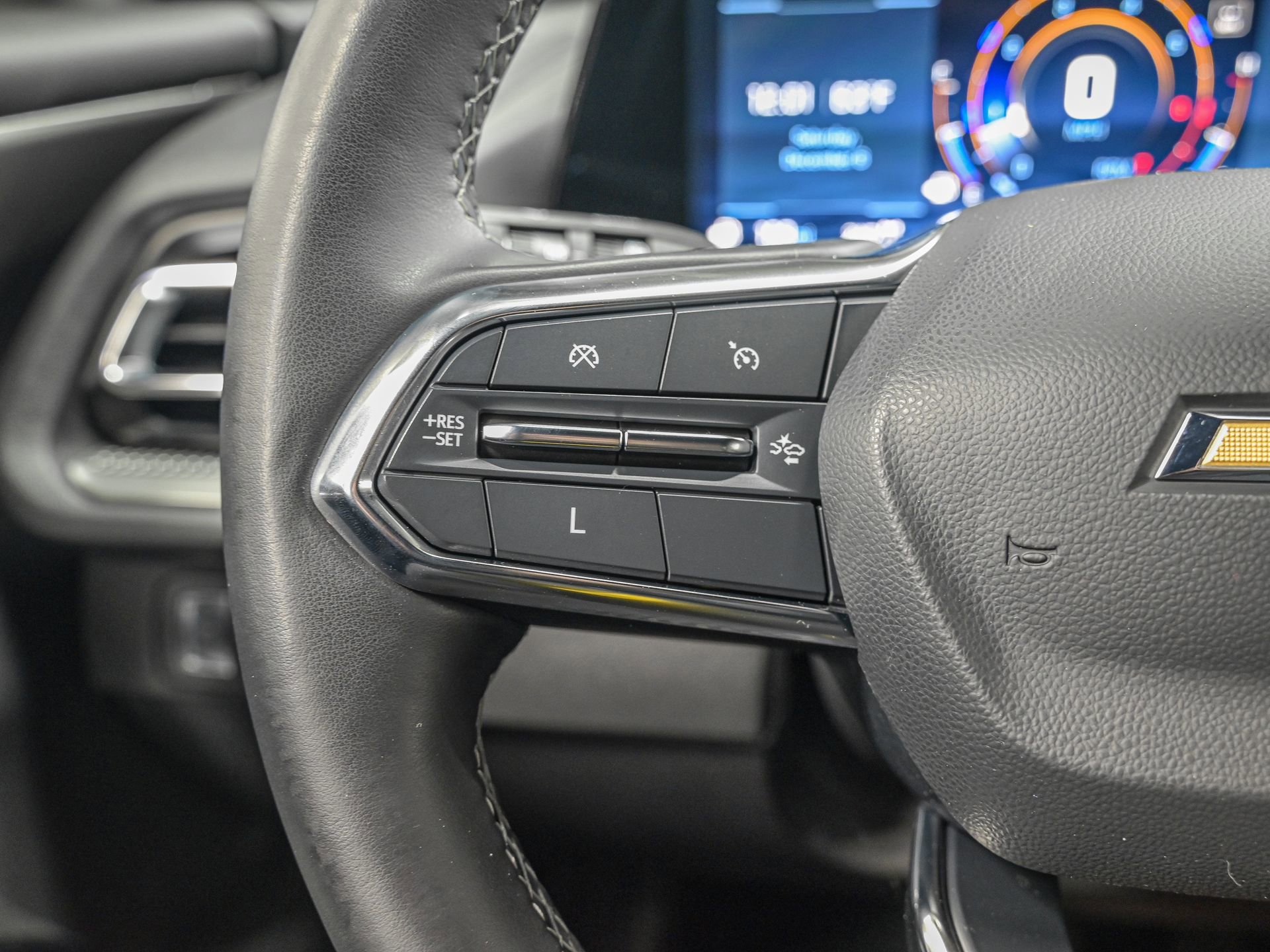 Used 2024 Chevrolet Traverse LS image 19