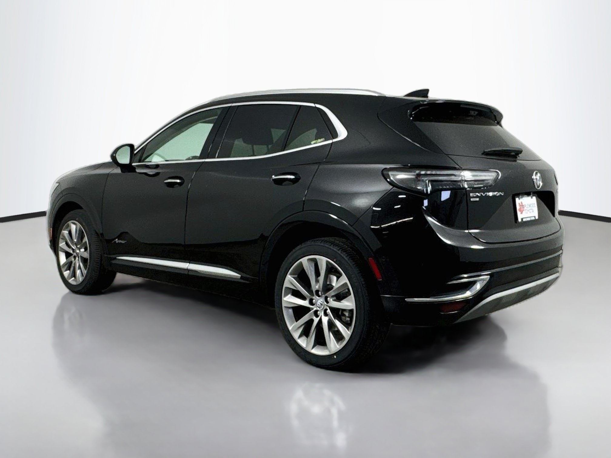 Used 2022 Buick Envision Avenir w/ Technology Package II AWD/4WD image 5