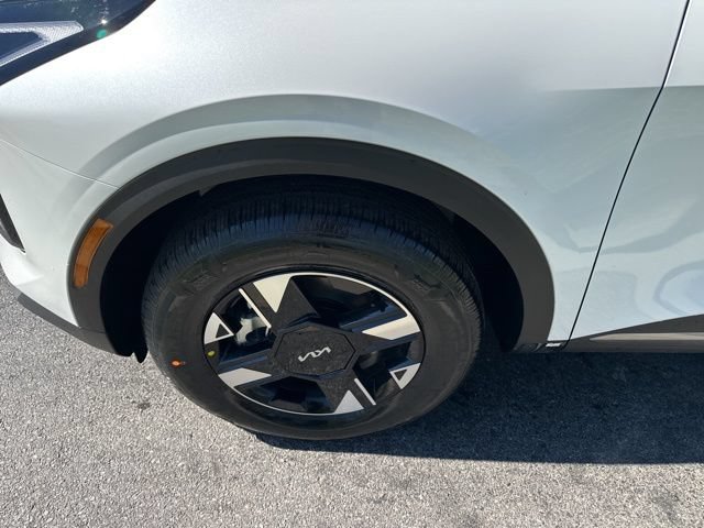 New 2026 Kia Sportage LX AWD/4WD image 4